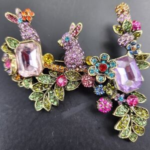 High Fashion Easter Bunnies Garden Brooch/Pin.